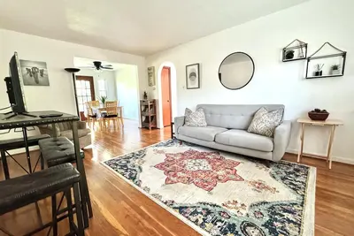 Image de Détendez-vous dans un appartement propre, pratique et mis à jour