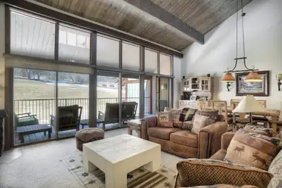 Image de Tamarron Resort # 796-795 - Sur le terrain de golf - Climatisation / piscine / bain à remous - Navette à ski