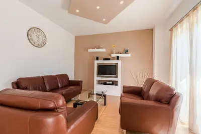 Image de Bel appartement avec Wifi, climatisation, Tv, terrasse, animaux admis et parking