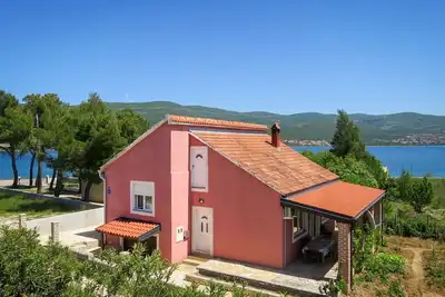 Image de Magnifique maison de vacances privée avec Wifi, climatisation, Tv, terrasse et animaux admis