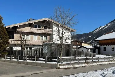 Image de Confortable appartement pour 5 personnes avec Wifi, Tv, patio et parking