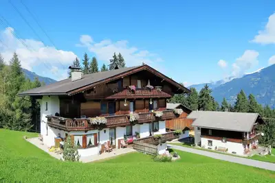 Image de Confortable appartement pour 6 personnes avec Wifi, Tv, balcon et parking
