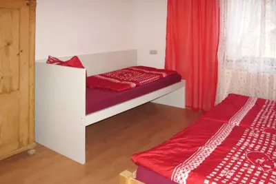 Image de Joli appartement pour 12 personnes avec Wifi, Tv, balcon et parking
