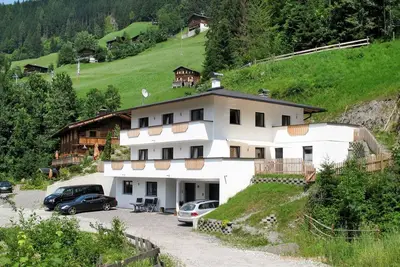 Image de Joli appartement pour 14 personnes avec Wifi, Tv, terrasse et parking