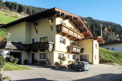 Image de Confortable appartement pour 5 personnes avec Wifi, Tv, terrasse, animaux admis et parking