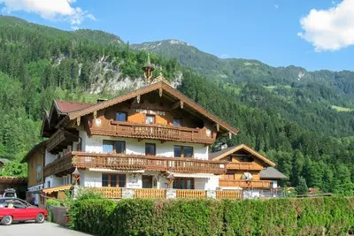 Image de Confortable appartement pour 5 personnes avec Wifi, Tv, patio et parking