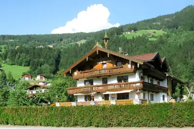 Image de Agréable appartement pour 6 personnes avec Wifi, Tv, patio et parking