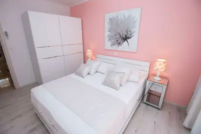 Image de le type de propriété est un appartement dans la maison. L'appartement est pour 4 personnes
