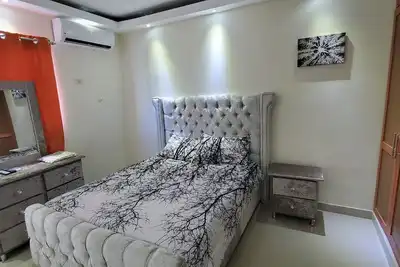 Image de 3ème niveau magnifique Apt résidentiel Crow 4 tropical