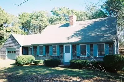 Image de Des vacances reposantes bien dépensées dans ce spacieux 4 Br Cape