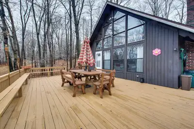 Image de Nouveau! Cabine Poconos isolée avec équipements Big Bass!