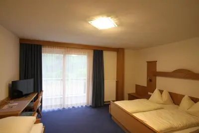 Image de Chambre familiale avec 2 chambres - Erlebnishotel Mölltal