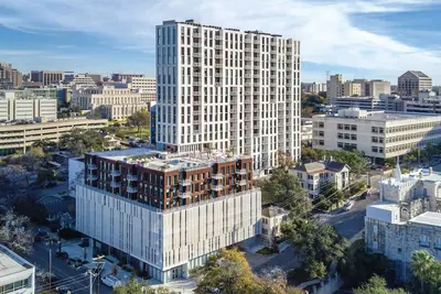 Image de Piscine sur le toit Sxsw / Acl d'Austin 8th St 1br Downtown Prime Location