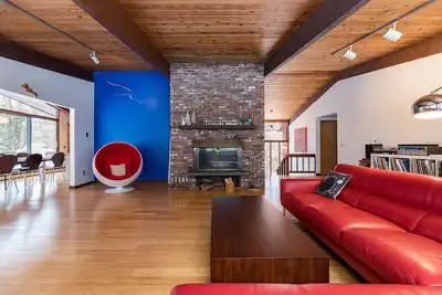 Image de Xanadu - Maison moderne parfaite pour les escapades de groupe