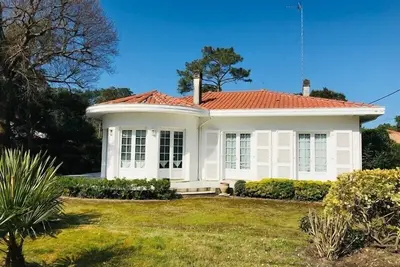 Image de Villa de ville 'Crisbel'