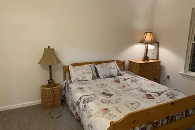 Image de Propriété au bord du lac à Poconos - accès facile à toutes les attractions