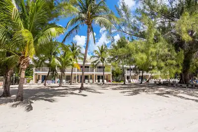 Image de White Sands # 11: 1 Br / 1 Ba condo Ă Seven Mile Beach, pour 4 personnes
