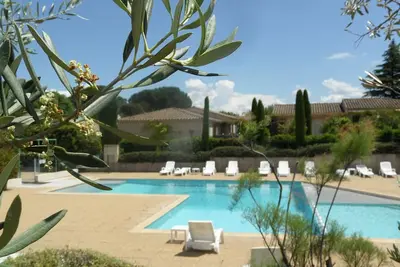 Un Mazet au pied des Alpilles (2 étoiles)