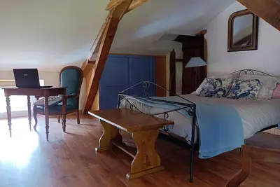Image de Maison étagée de 80m² en Auvergne dans batisse en pierre de 1640 classée 3 ⭐⭐⭐