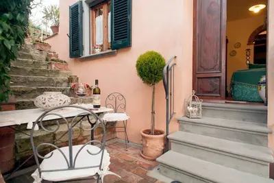 Image de Votre maison dans le centre de la Toscane bain à remous, climatisation, terrasse
