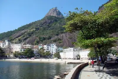 Image de Urca, Ap. 2 qtos. aux pieds du Pain de Sucre. 200m de la mer de la baie de Guanabara.