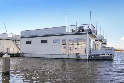 Image de Beau bateau à Aalsmeer avec cuisine