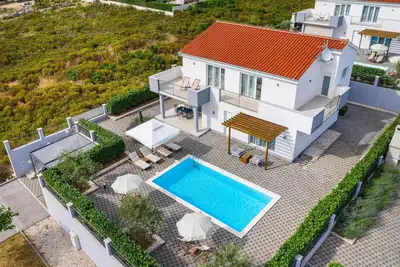 Image de Superbe maison à Debeljak avec WiFi