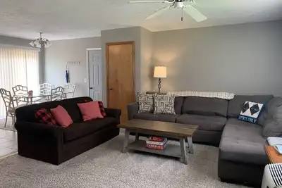 Image de Happy Place One: propre et mignon à moins d'un kilomètre de Crystal Mountain