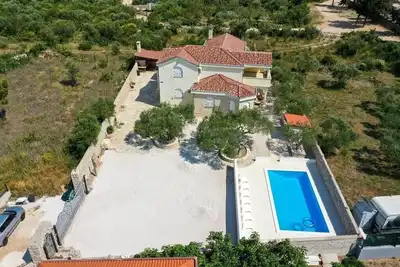 Image de Maison de vacances dans Drage avec terrasse, Climatisation, Wifi, Machine à laver (4884-1)