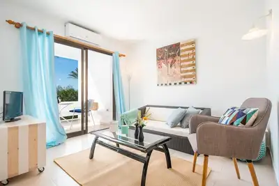 Apartment 190 meters from the beach