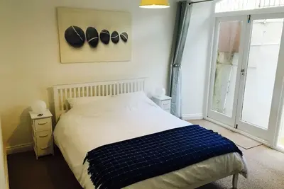 Image de Spacious historic apartment
