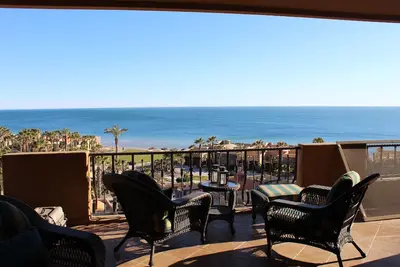 Image de Vue imprenable sur l'océan dans la luxueuse Bella Sirena, 2 ch, 2 salles de bain