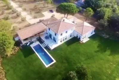 Image de Idéal famille, belle villa avec piscine dans un parc 3 hectares, le calme absolu