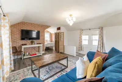 Image de * Carriage Home privé avec Smart Tv près de Ruoff / Grand Park *