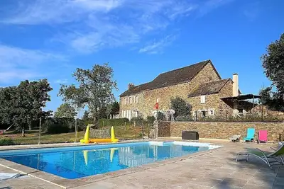 Image de Gite avec Piscine au coeur de l'Aveyron