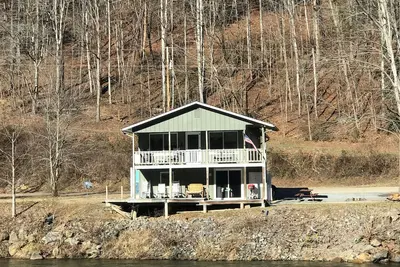 Image de English River Cottage Tuckasegee River à 15 minutes de Cherokee