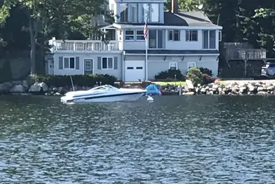 Image de Belle maison sur le lac Thompson