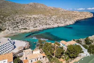 Image de Joli appartement dans une maison de vacances avec climatisation, piscine, Wifi, Tv et terrasse