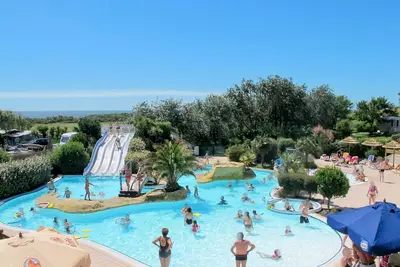 Image de Bel appartement dans une maison de vacances avec piscine, Wifi, Tv, terrasse, animaux admis