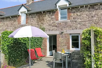 Image de Agréable appartement dans une maison de vacances avec Wifi, Tv, terrasse, animaux admis, parking