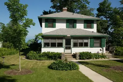 Image de Beachfront Family Home - Directement sur le lac Michigan