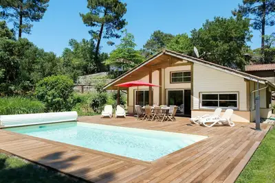 Image de Appartement dans une maison de vacances avec piscine privée, Wifi, Tv, terrasse, parking