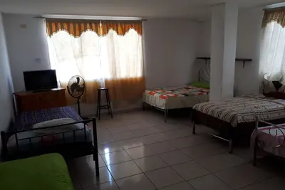 Image de Fabuloso dormitorio en el Centro de Manta