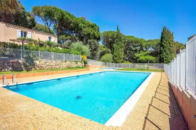 Image de Belle maison de vacances pour 4 personnes avec piscine, Wifi, Tv, patio et animaux admis