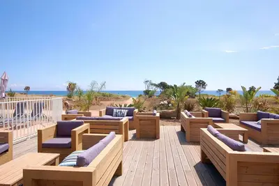 Image de Joli appartement pour 6 personnes avec piscine, Wifi, climatisation, terrasse et parking