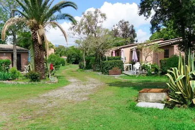 Image de Bel appartement dans une maison de vacances avec climatisation, Wifi et terrasse