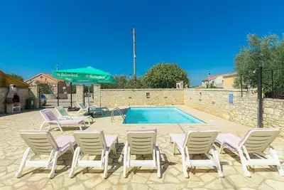 Image de Magnifique maison de vacances avec piscine privée, Wifi, climatisation et terrasse