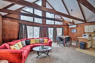 Image de Nouveau! Escapade Pocono avec barbecue, 20 mi à Camelback Mtn!