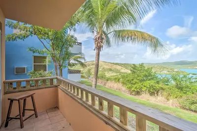 Image de Nouveau! Island Apt avec vue panoramique Ensenada Honda!