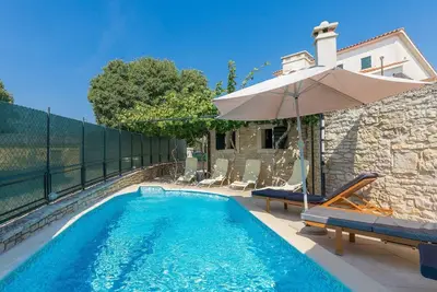Image de Maison de vacances privée avec Wifi, climatisation, piscine privée, Tv, terrasse, animaux admis